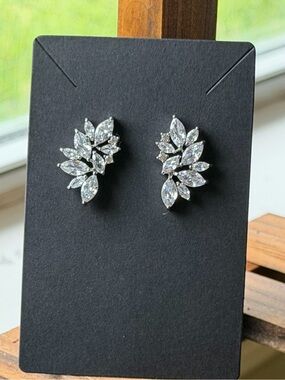 Crystal Marquise Cluster Silver Earcrawler - SUPER sparkly in person!